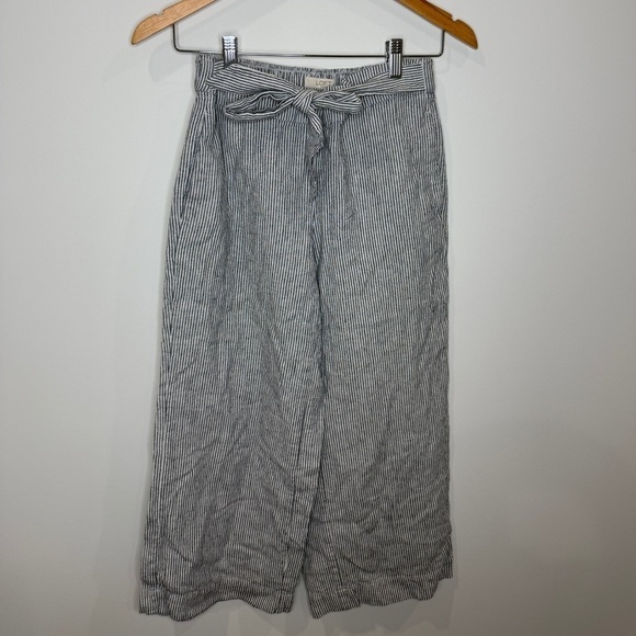 LOFT Petite Wide Leg Crop Belted Linen Stripe Pants (XSP) - Picture 3 of 9